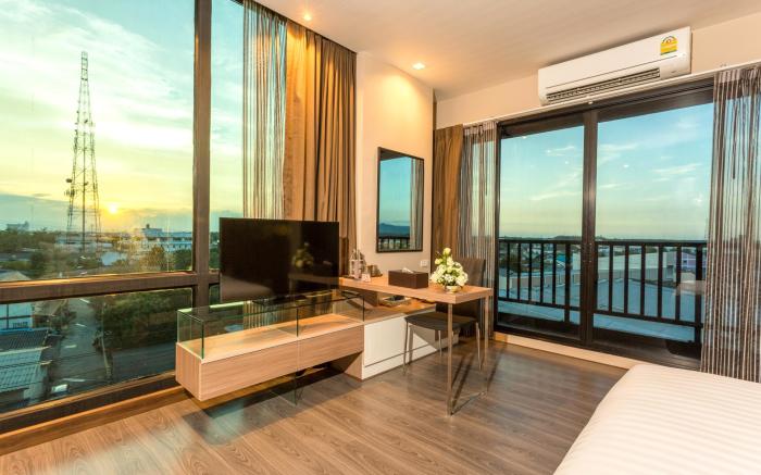 TONAOI GRAND HOTEL