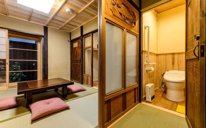 Nadeshiko Shirakawa Machiya House