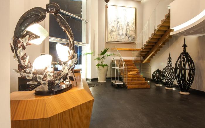 Square Small Luxury