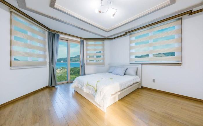 Star moon Pension