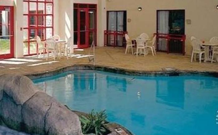 Wildwood Lodge & Suites