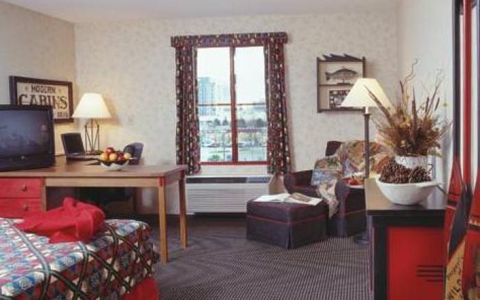 Wildwood Lodge & Suites