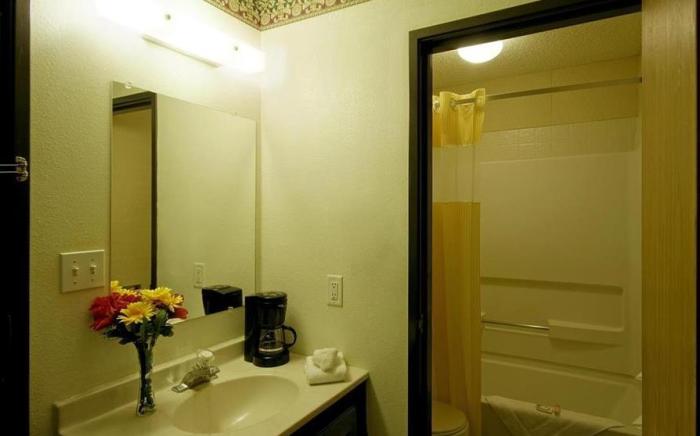 Americas Best Value Inn & Suites Nevada
