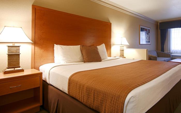 Best Western Inn and Suites Lemoore