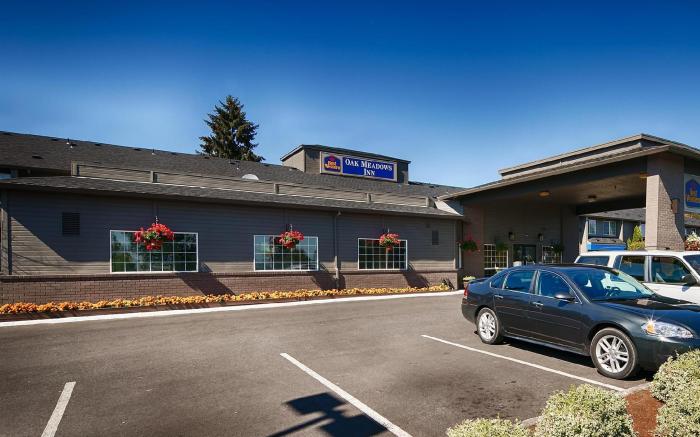Best Western Oak Meadows Inn