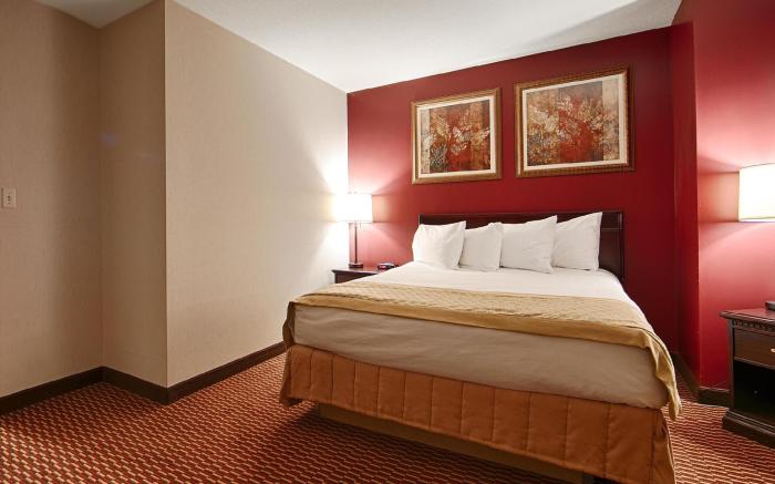 Best Western Of Olds Hotel