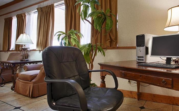 Best Western Point South