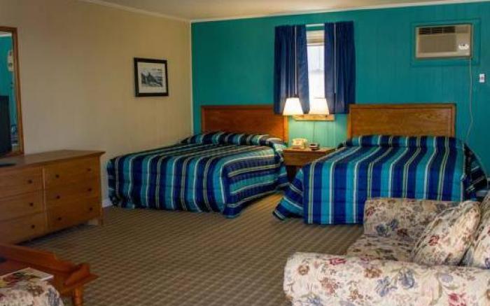 Colonial Inn