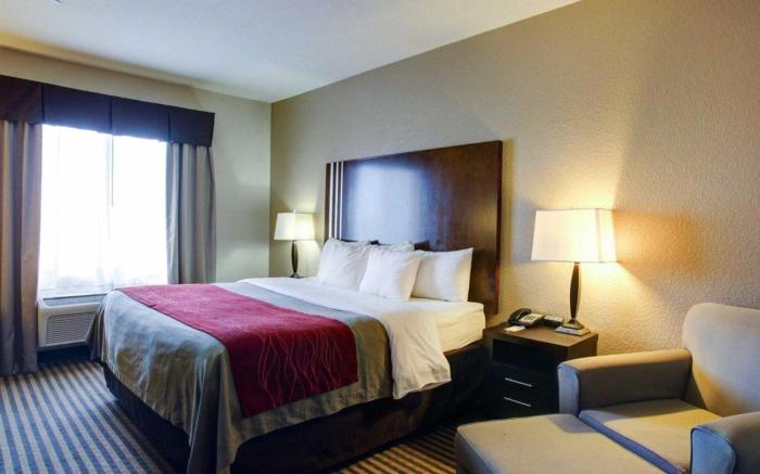 Comfort Inn & Suites