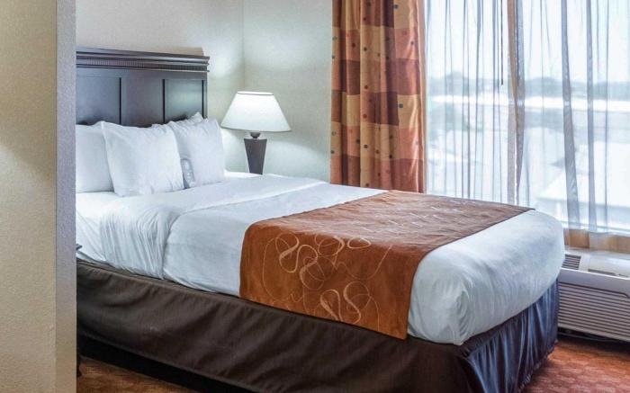 Comfort Suites