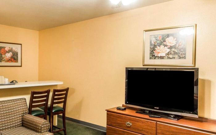 Econo Lodge Bartlesville Hwy 75