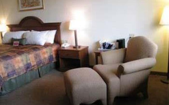 Super 8 by Wyndham Giddings