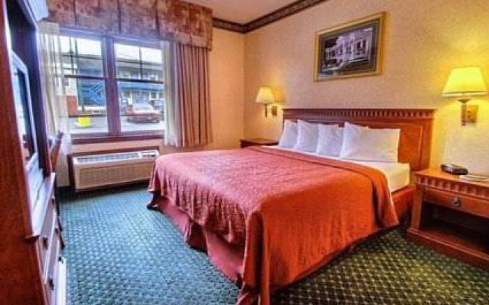 Econo Lodge Glens Falls / Lake George