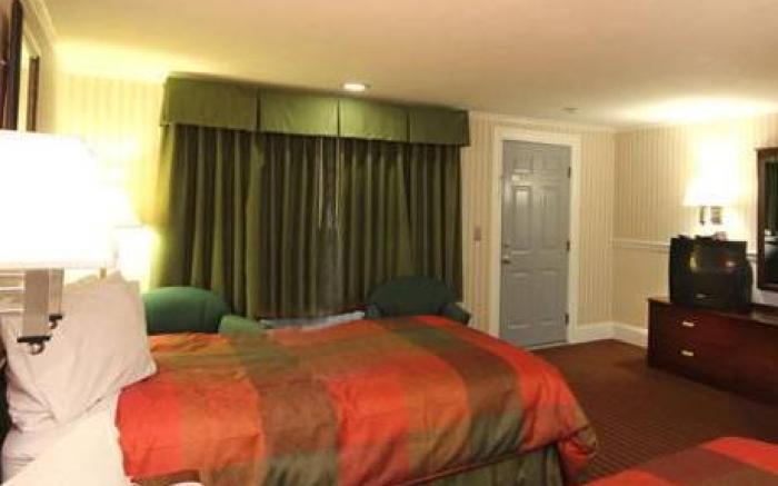 Skaket Beach Motel