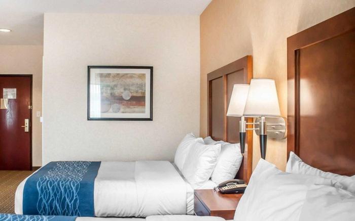 Comfort Inn & Suites