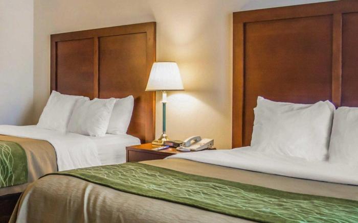 Comfort Inn & Suites Lancaster Antelope Valley