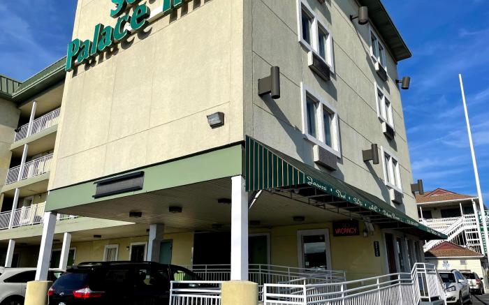 Sea Palace Inn