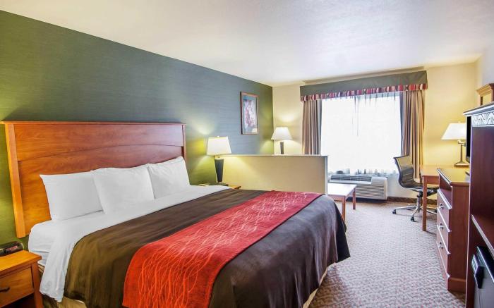 Comfort Inn & Suites