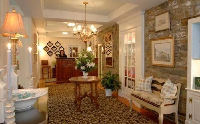 Lambertville House