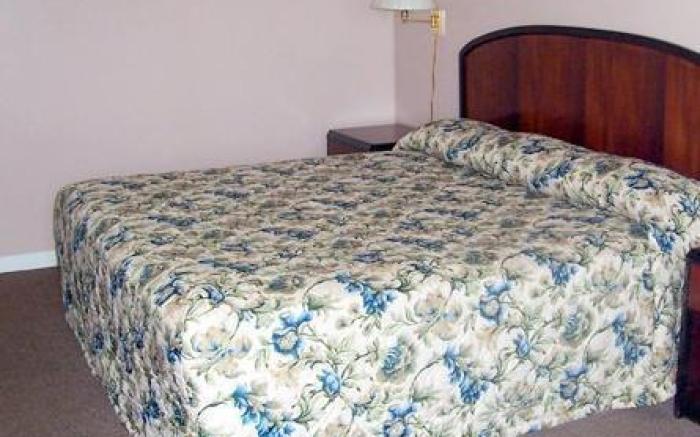 River Heights Motel