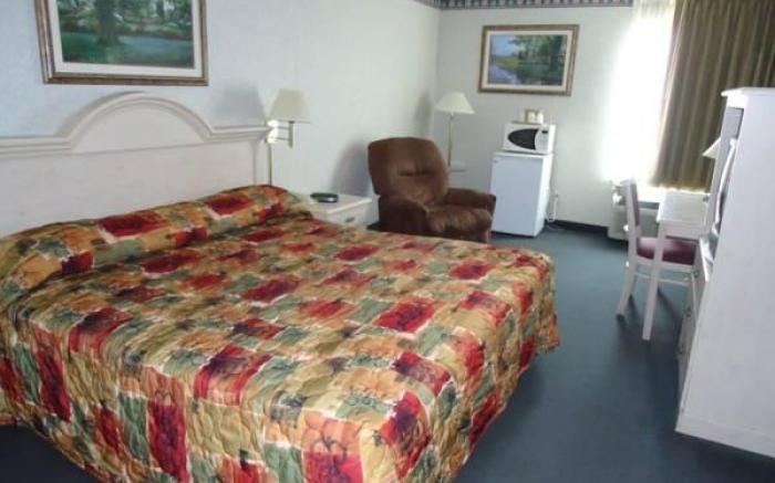 Key West Inn - Baxley