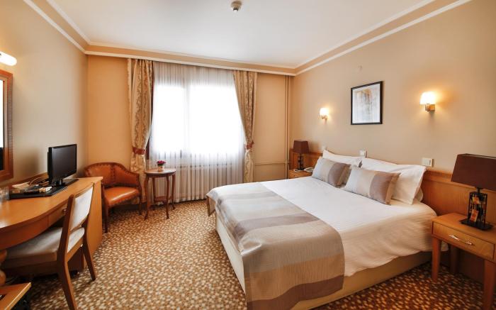 Sidonya Hotel