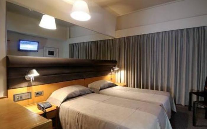 Maniatis Hotel