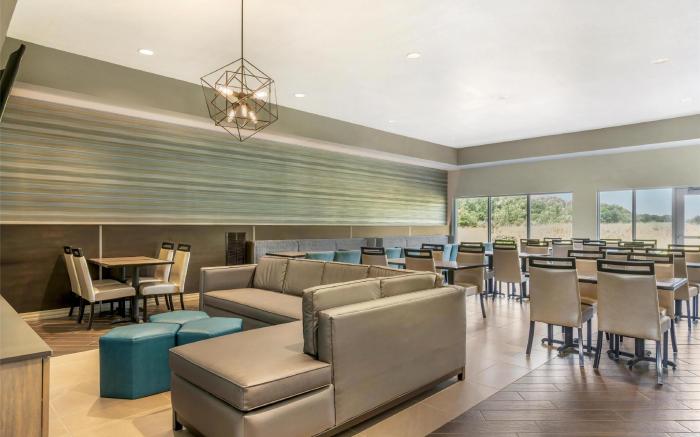 Best Western Plus Parkside Inn & Suites