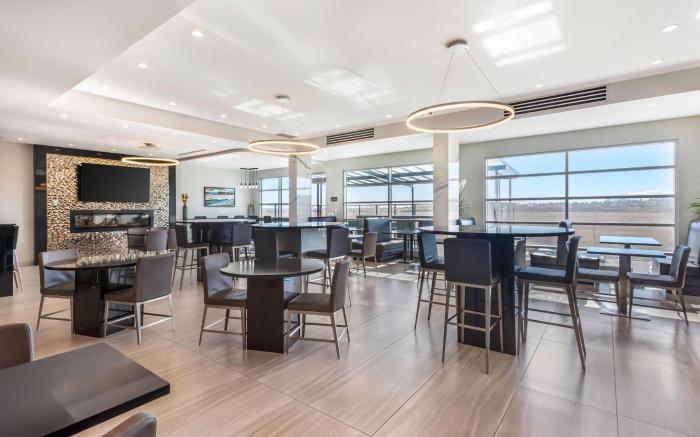 Executive Residency by Best Western Calgary City View North