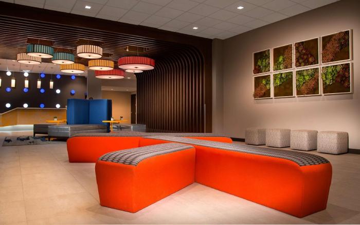 GLo Best Western Nashville Airport
