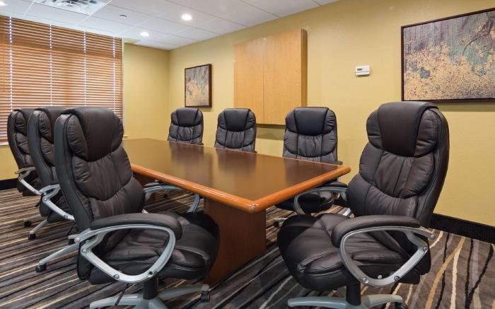 Best Western Plus Birmingham Inn  Suites