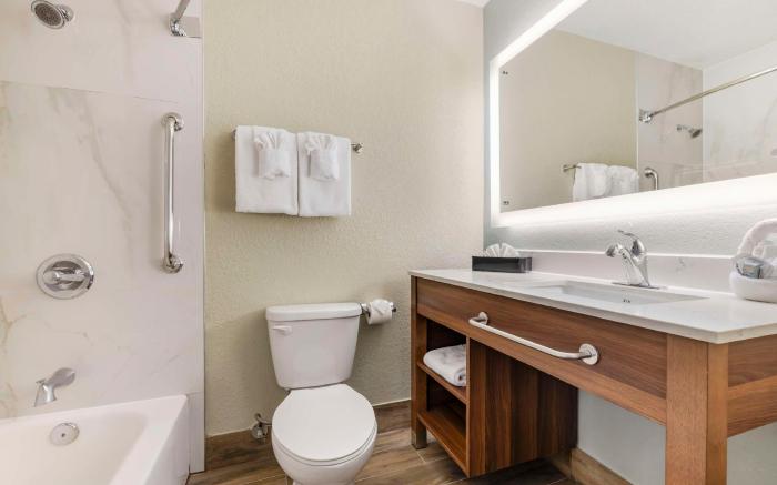 Best Western Carlsbad by the Sea