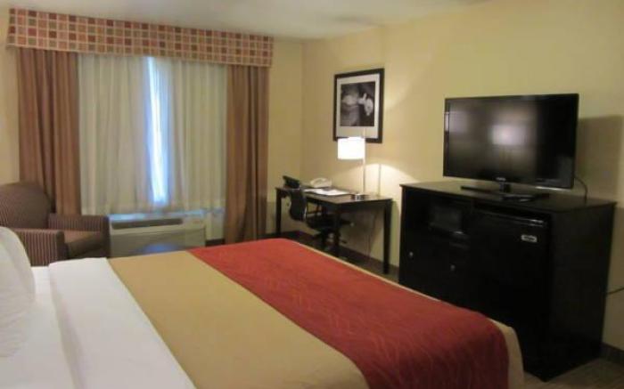 Comfort Inn & Suites