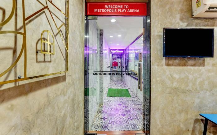 Season 4 Residences - Teynampet (near US Consulate & Apollo Cancer Hospital)