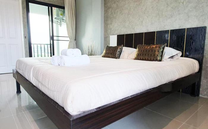 Samutsakorn Condo
