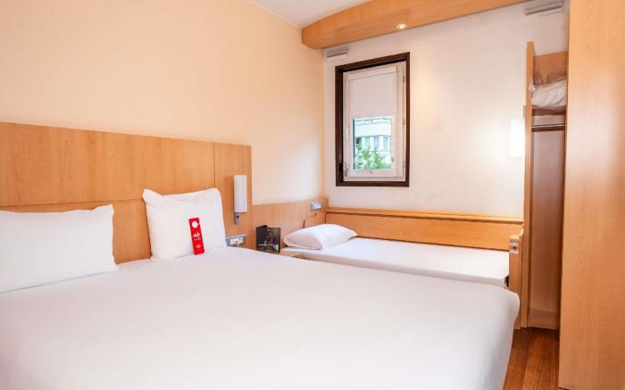 ibis Paris Pont de Suresnes