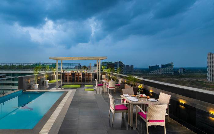 Sandal Suites Op. By Lemon Tree Hotels