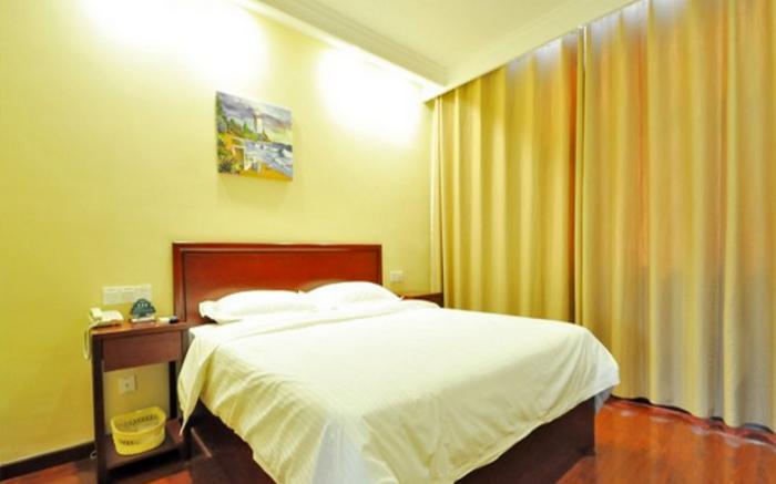 GreenTree Inn LinYi Yitang Town Shuangling Road Express Hotel