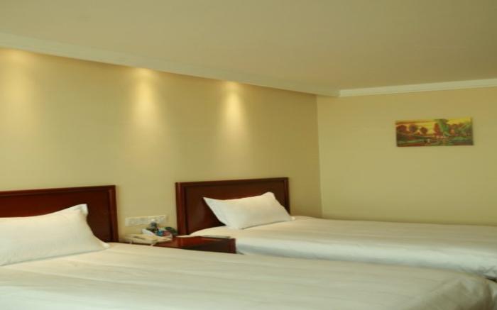 GreenTree Inn Puyang Jingkai Avenue Wuyi Road Business Hotel