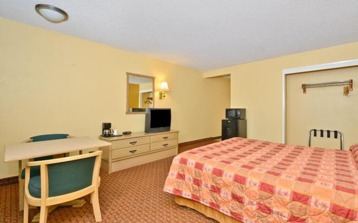 Quality Inn Kettleman City near Hwy 41