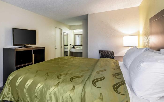 Quality Inn Palm Beach International Airport