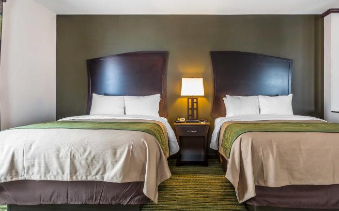 Comfort Inn & Suites Moore - Oklahoma City
