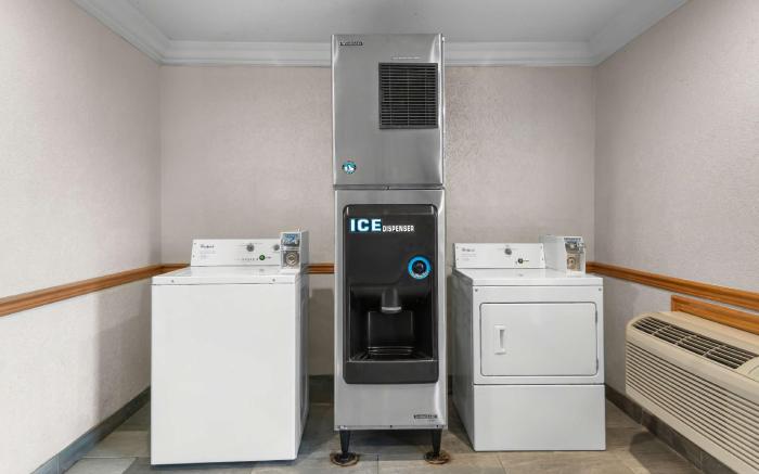 SureStay Plus by Best Western Benbrook Fort Worth