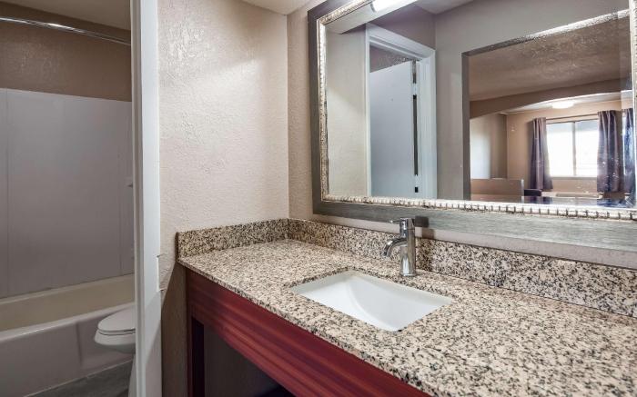 SureStay by Best Western Olathe