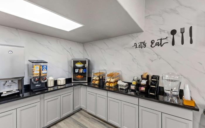 SureStay Hotel by Best Western Phoenix Airport