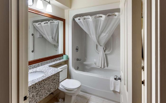 SureStay Plus by Best Western Kincardine