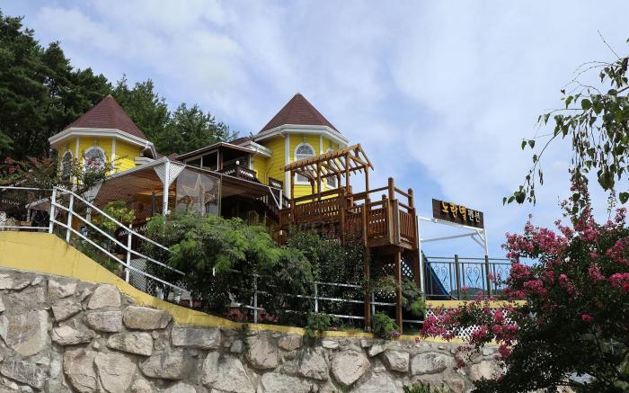 Gyeongju Noran Byul Pension