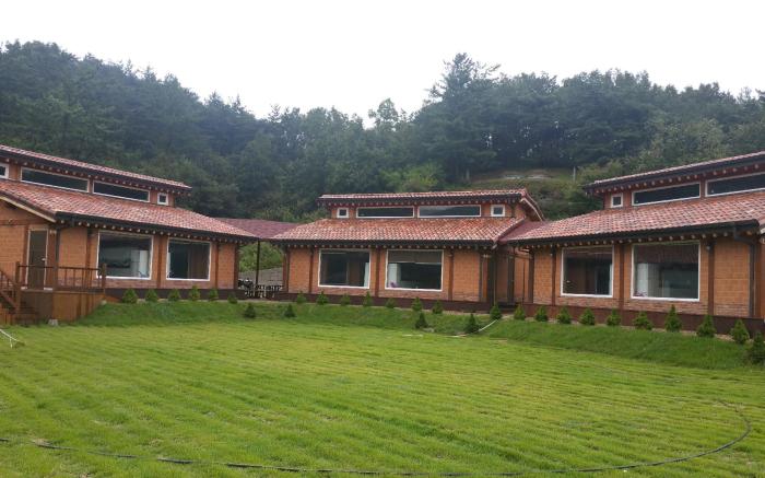 Upo healing vill