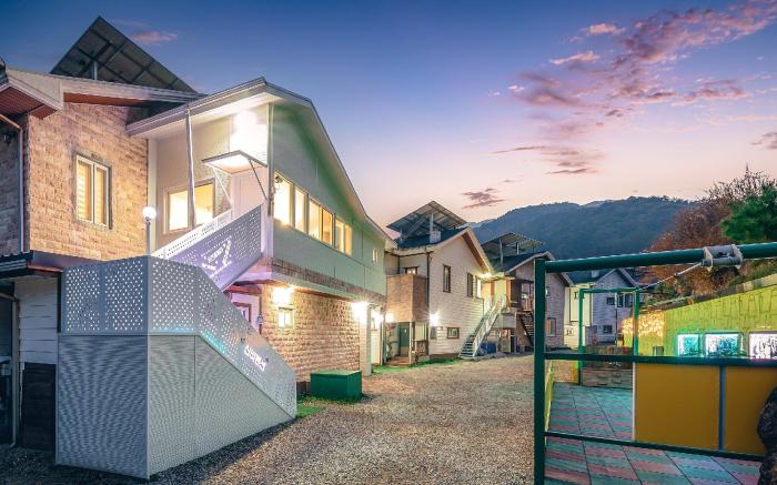 Gapyeong shinbi kids poolvilla