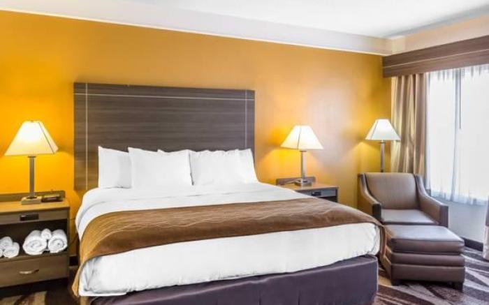 Comfort Inn I-10 EAST Near AT&T Center
